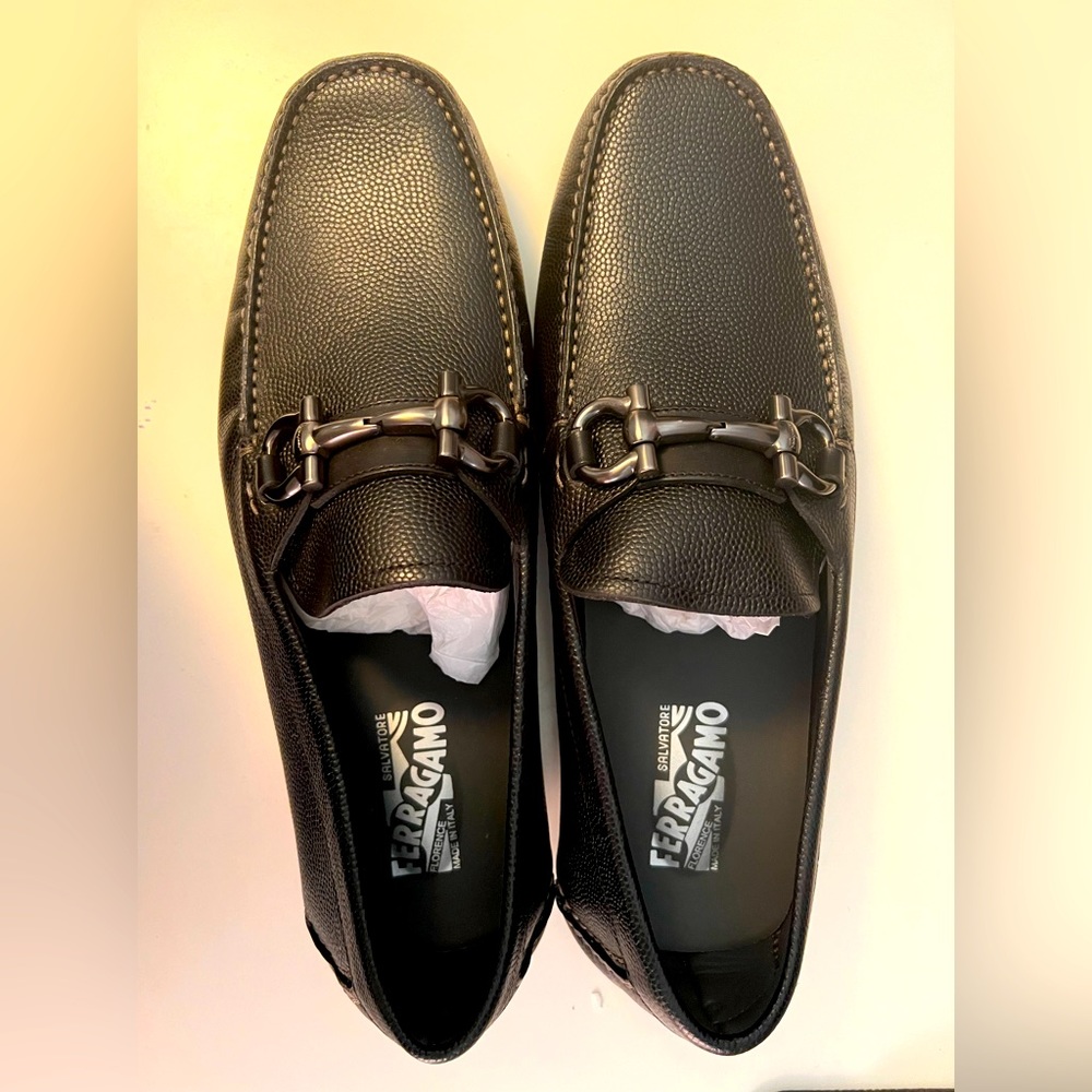 Salvatore Ferragamo loafers Men size 10 Black